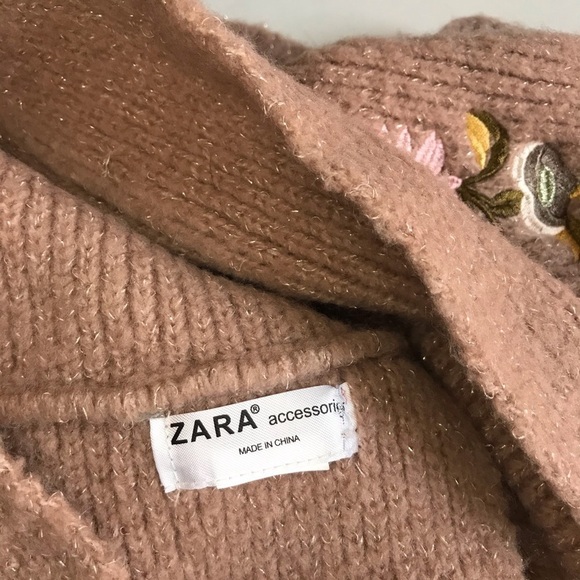ZARA infinity knit scarf Tan with embroidery design One Size - Picture 6 of 11